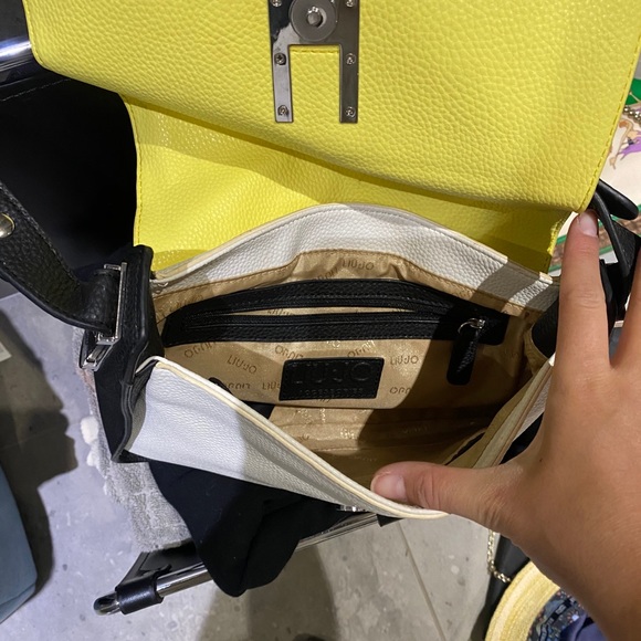 Bag - Picture 2 of 3